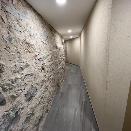 Les Orangers * 芒通