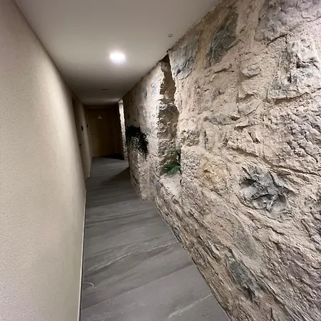Les Orangers Apartment *